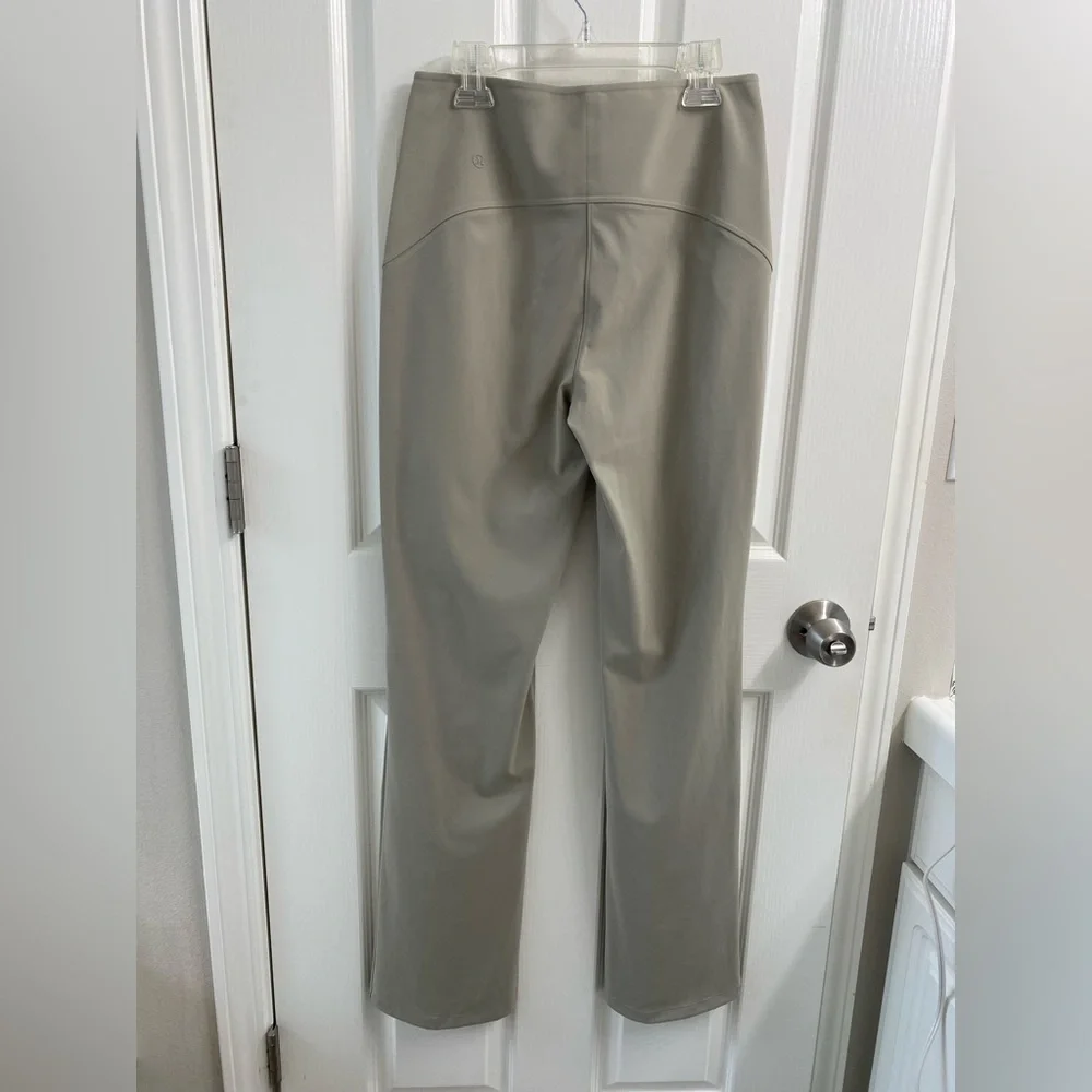Lululemon Smooth Fit Pull-On High-Rise Pant | size 6 | warm ash grey - Picture 2 of 5
